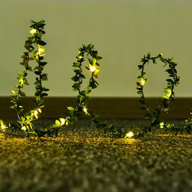 LED světelný řetěz s lístky - 10m (teplá bílá)